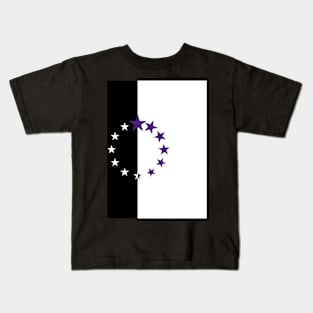 Half Black Half white 12 growing stars white to purple Kids T-Shirt